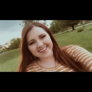 Meet your Posher, Carly